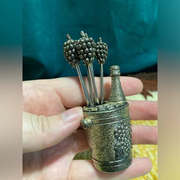 Cocktail Appetizer Grape Wine Food Metal Picks - Set of 6 - Picture 6 of 16